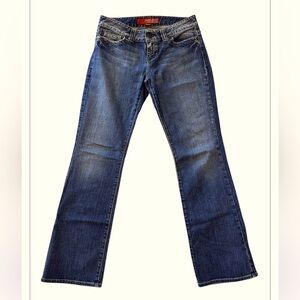 Woman’s Guess Vintage Low rise 5 pocket Bootcut 90s Jeans size 32